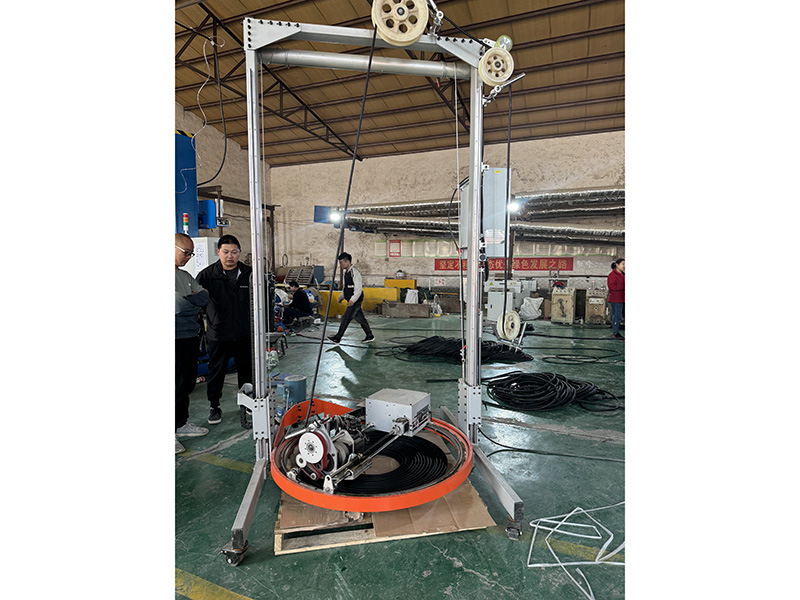 小型盤(pán)線機(jī)